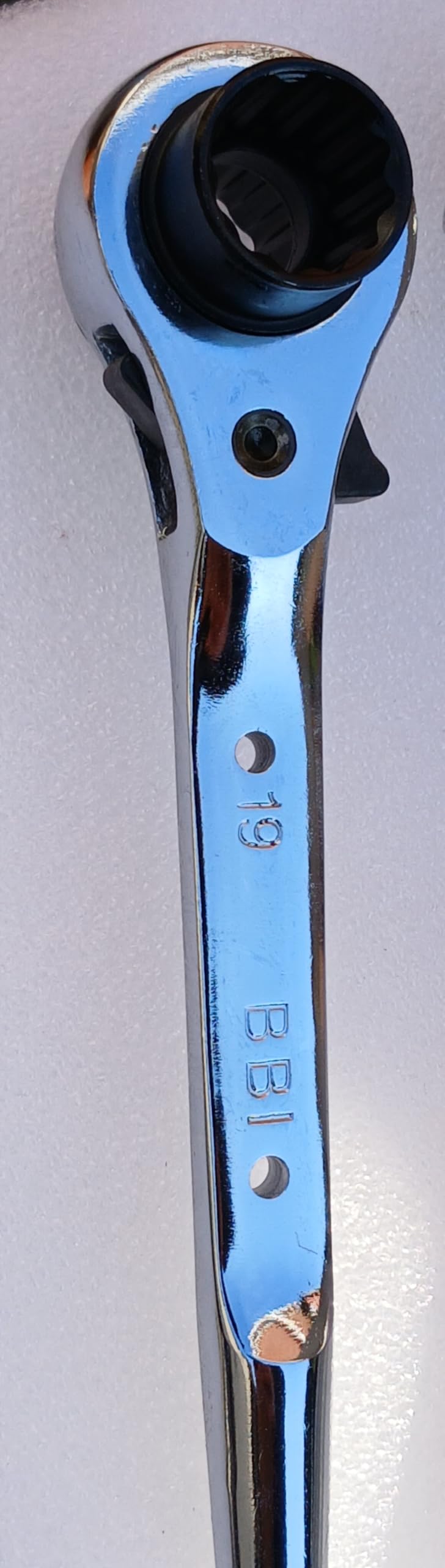 6411709