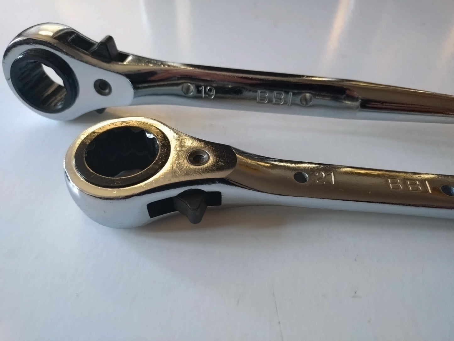 6411690