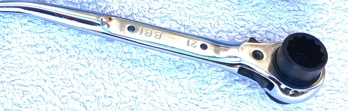 6411709