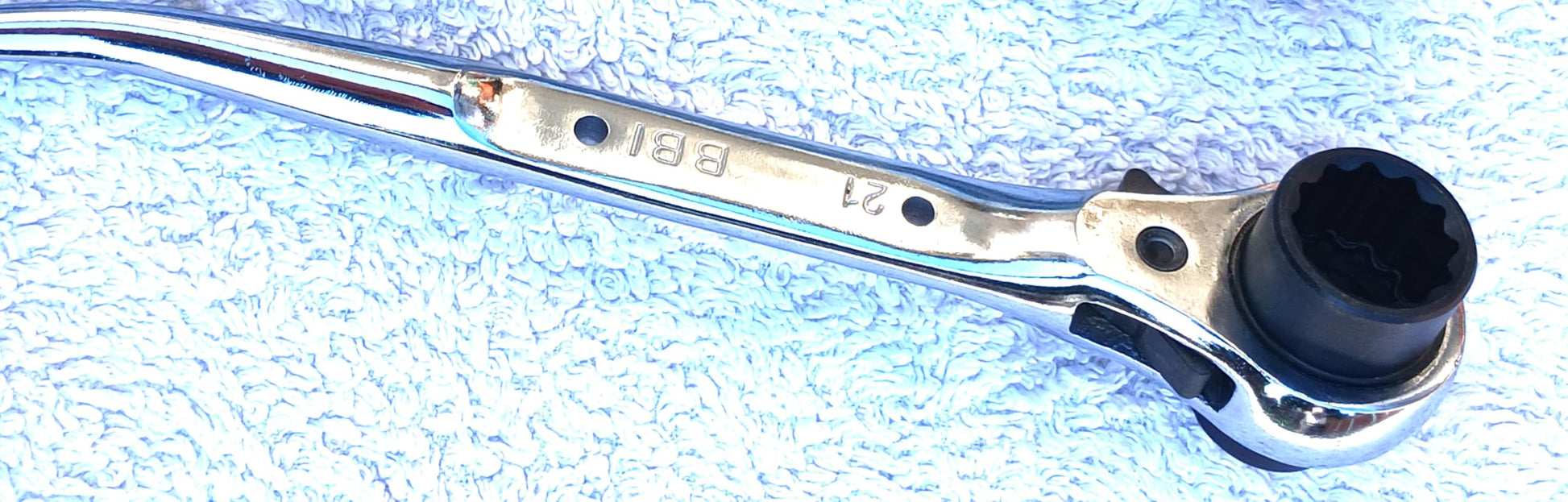 6411709