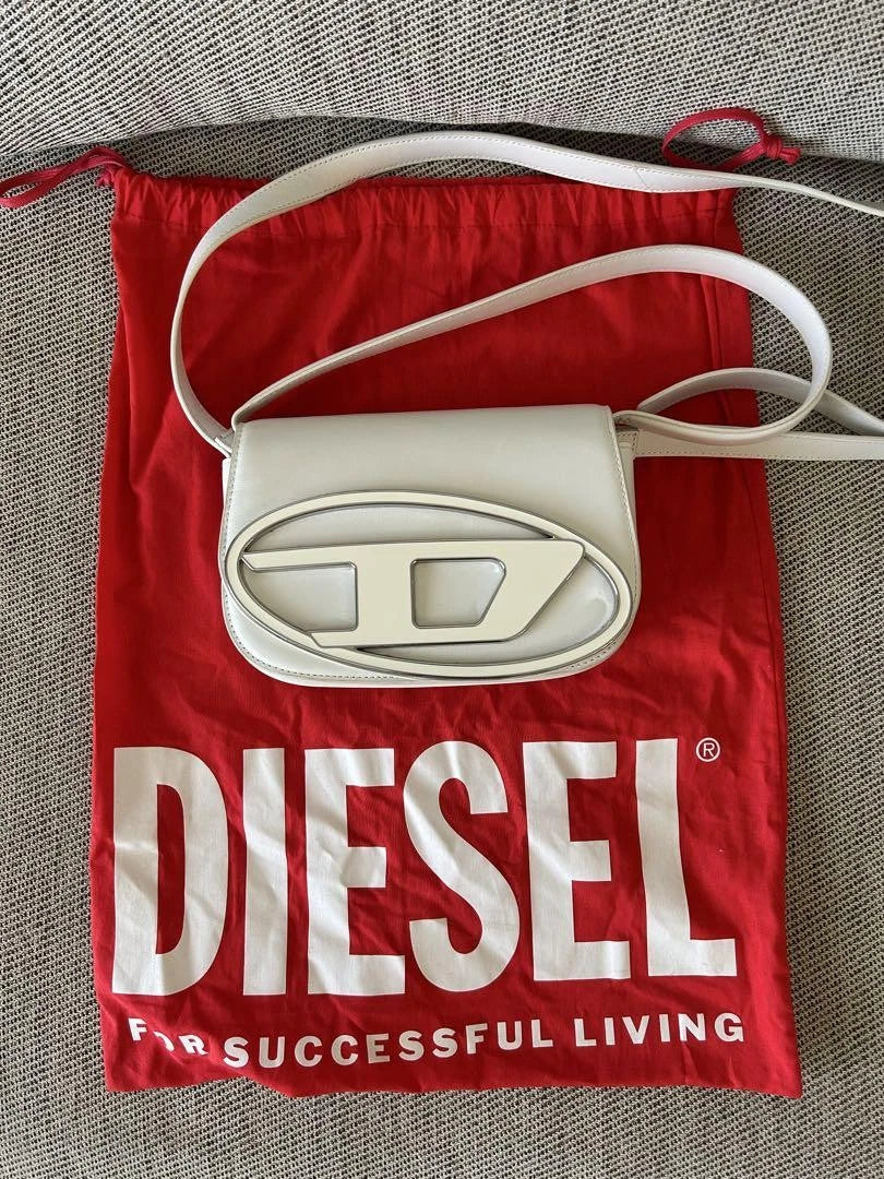 Diesel 1DR White Women's Shoulder Bag with Adjustable Strap & Dust Bag